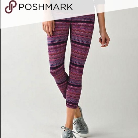 Lululemon Wunder Under Crop Pants - Picture 1 of 2